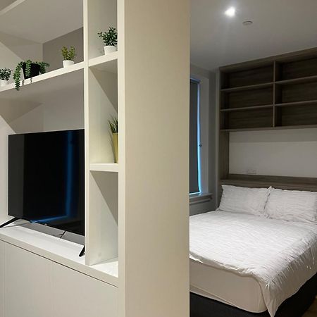 London Heathrow Airport Apartment Voyager House Terminal 12345 - Ev Electric And Parking Available! Hillingdon Exterior foto